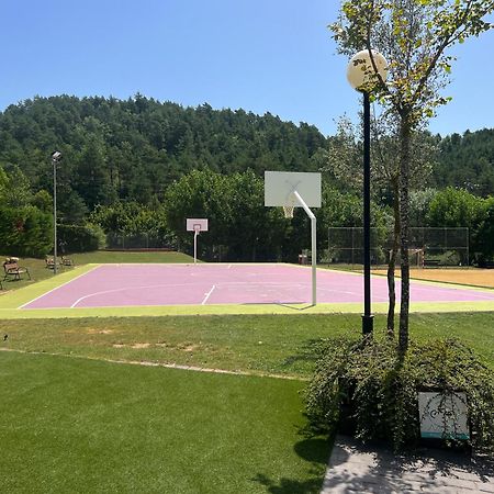 Càmping Riera Merlès Borredá Exterior foto